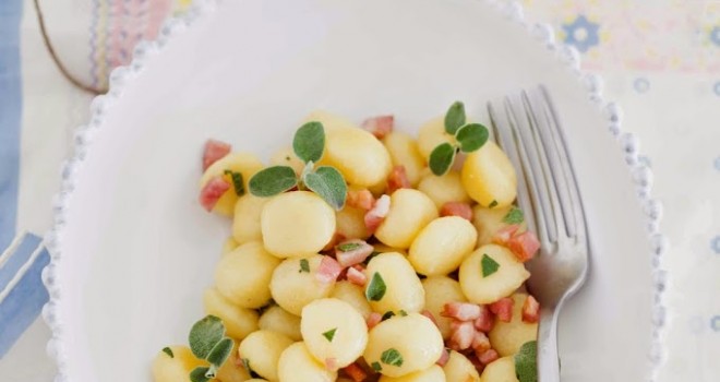 Gnocchis con mantequilla y salvia