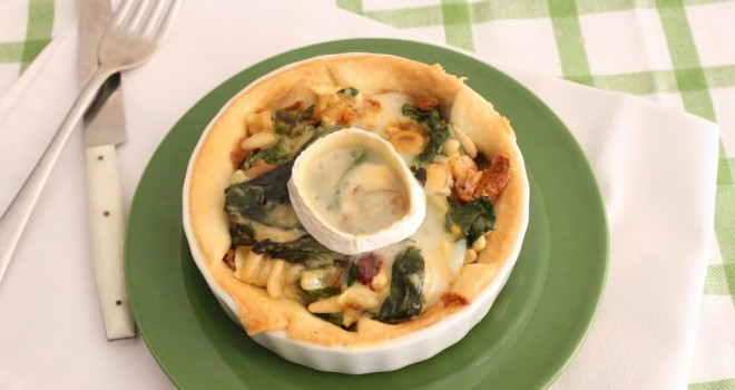 Quiche de acelgas con piñones y queso de cabra