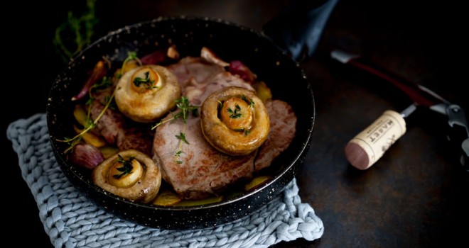 Filete con patatas y champis