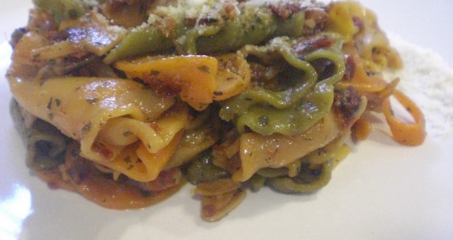 Pasta de colores picante