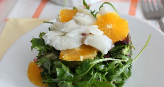 Ensalada de bacalao confitado con naranja